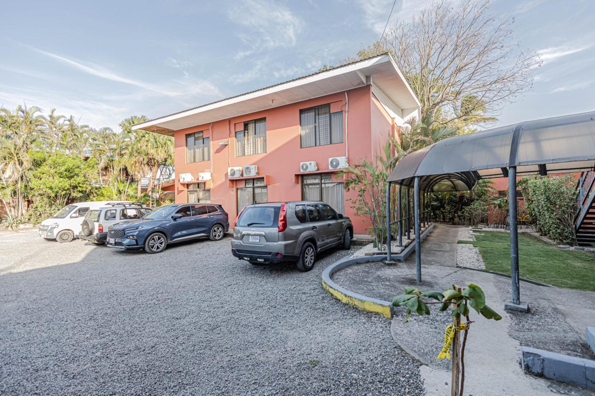 Hotel Cana Brava Inn Cañas Extérieur photo