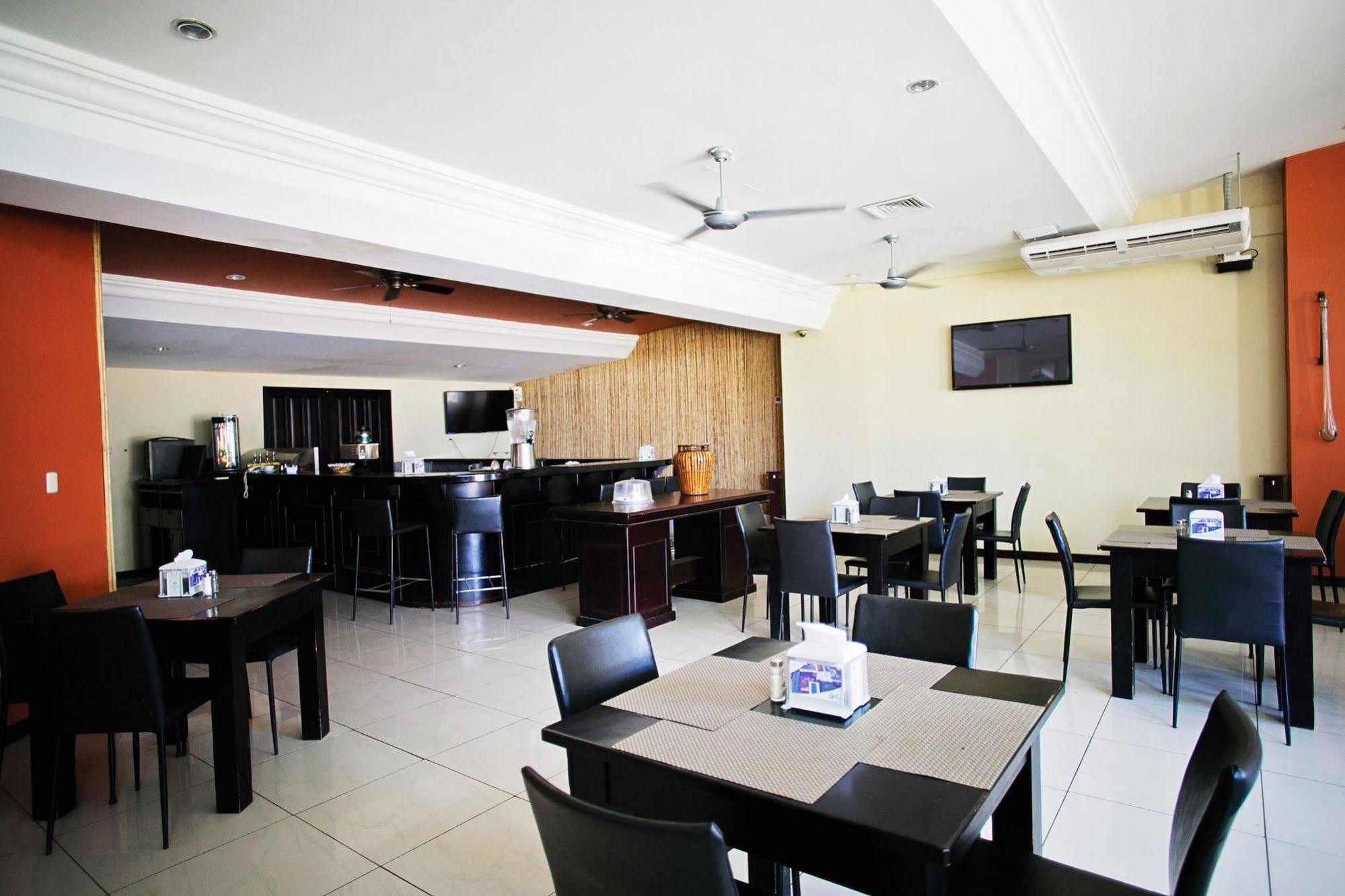 Hotel Cana Brava Inn Cañas Extérieur photo