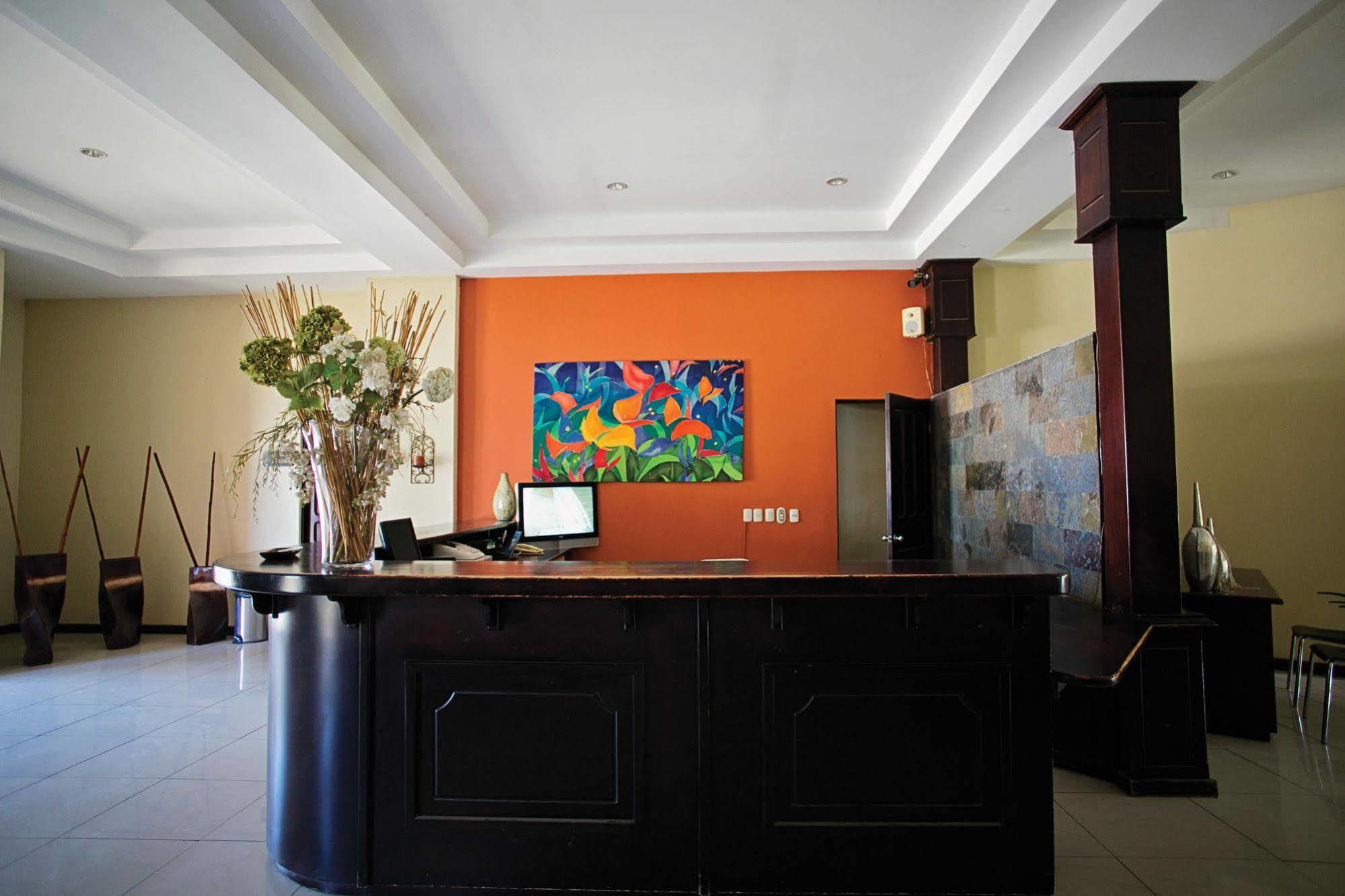 Hotel Cana Brava Inn Cañas Extérieur photo
